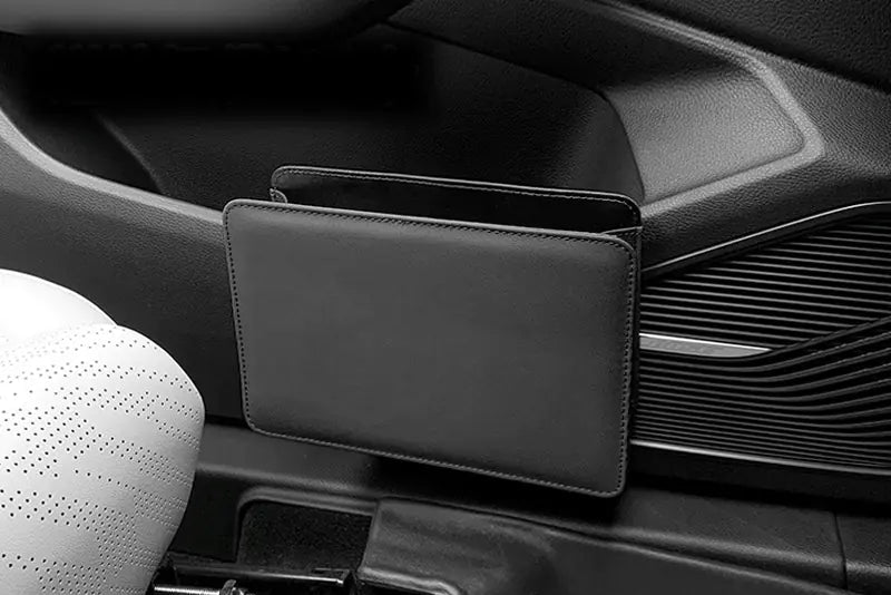 Portable car trash can